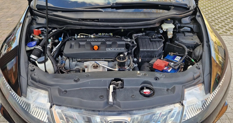 Honda Civic cena 24900 przebieg: 172312, rok produkcji 2008 z Sosnowiec małe 631